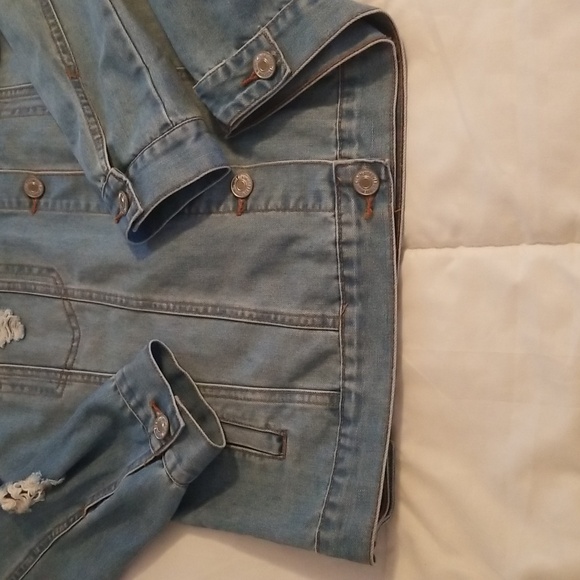 Distressed Oversized Jean Jacket - Picture 5 of 6